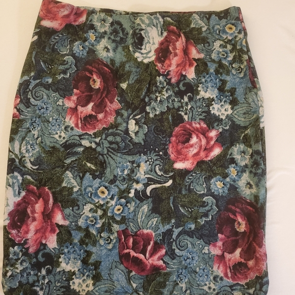 J. Jill Floral pencil skirt - Picture 2 of 6